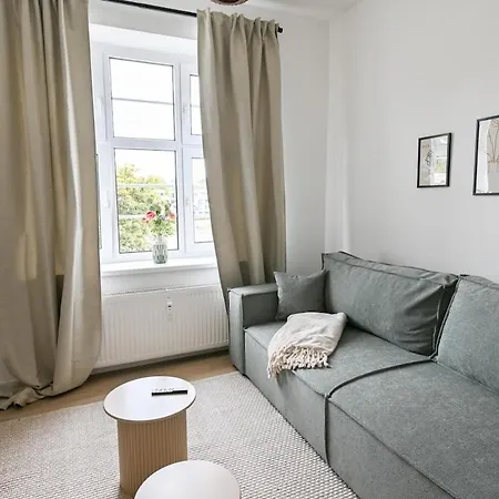 Charmante 2-zimmer-wohnung Am Wasser & Altstadt *