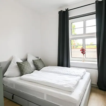 Charmante 2-zimmer-wohnung Am Wasser&altstadt *